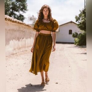 Kara Thoms THE LELA TOP IN EARTH $128 Size L